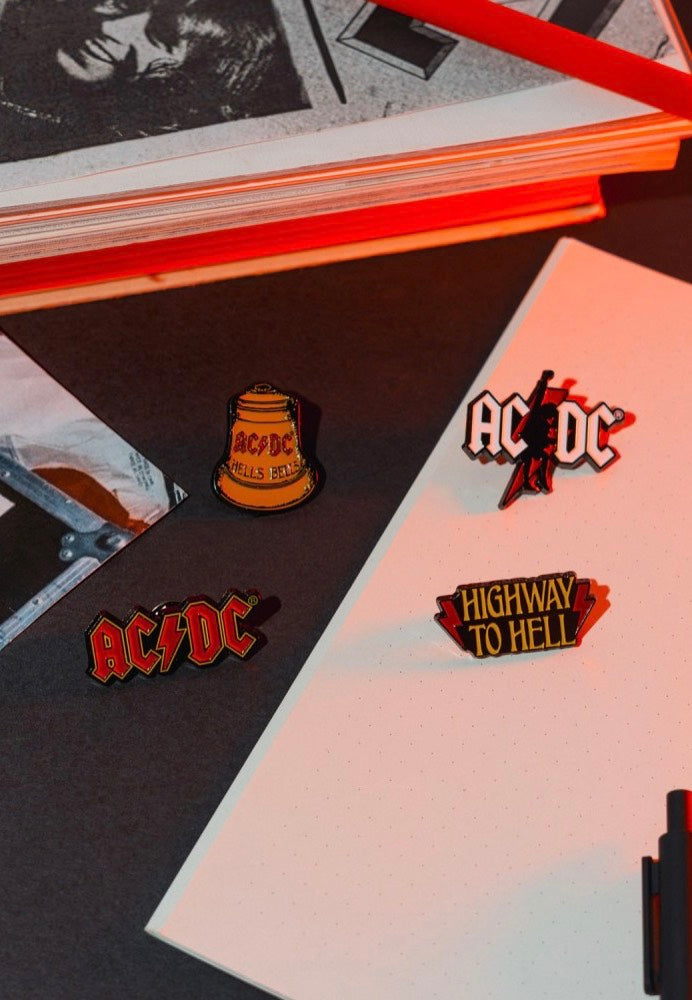 AC/DC - Set Of 4 - Pin | Neutral-Image