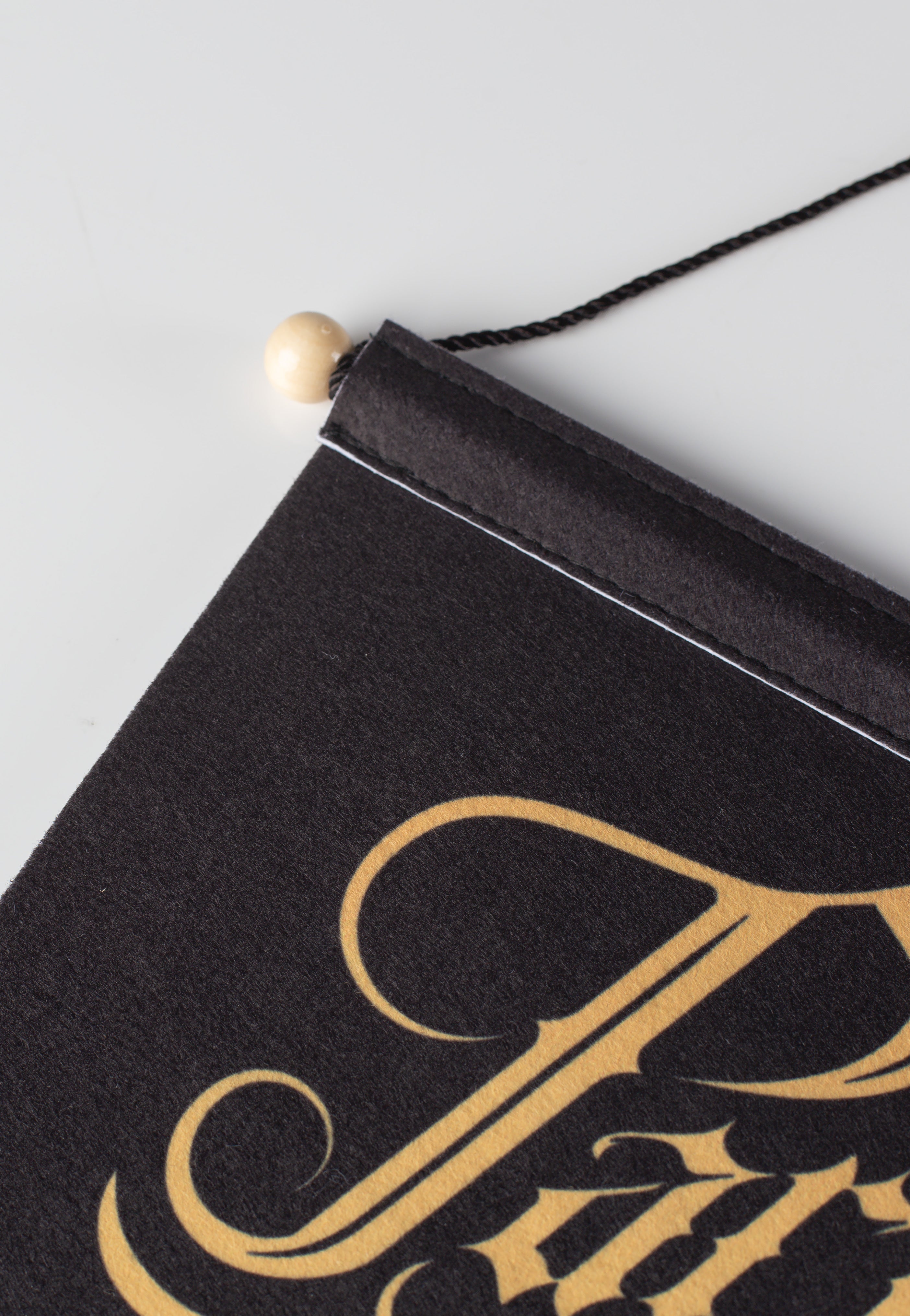 Parkway Drive - Lighthouse Eagle - Pennant | Neutral-Image