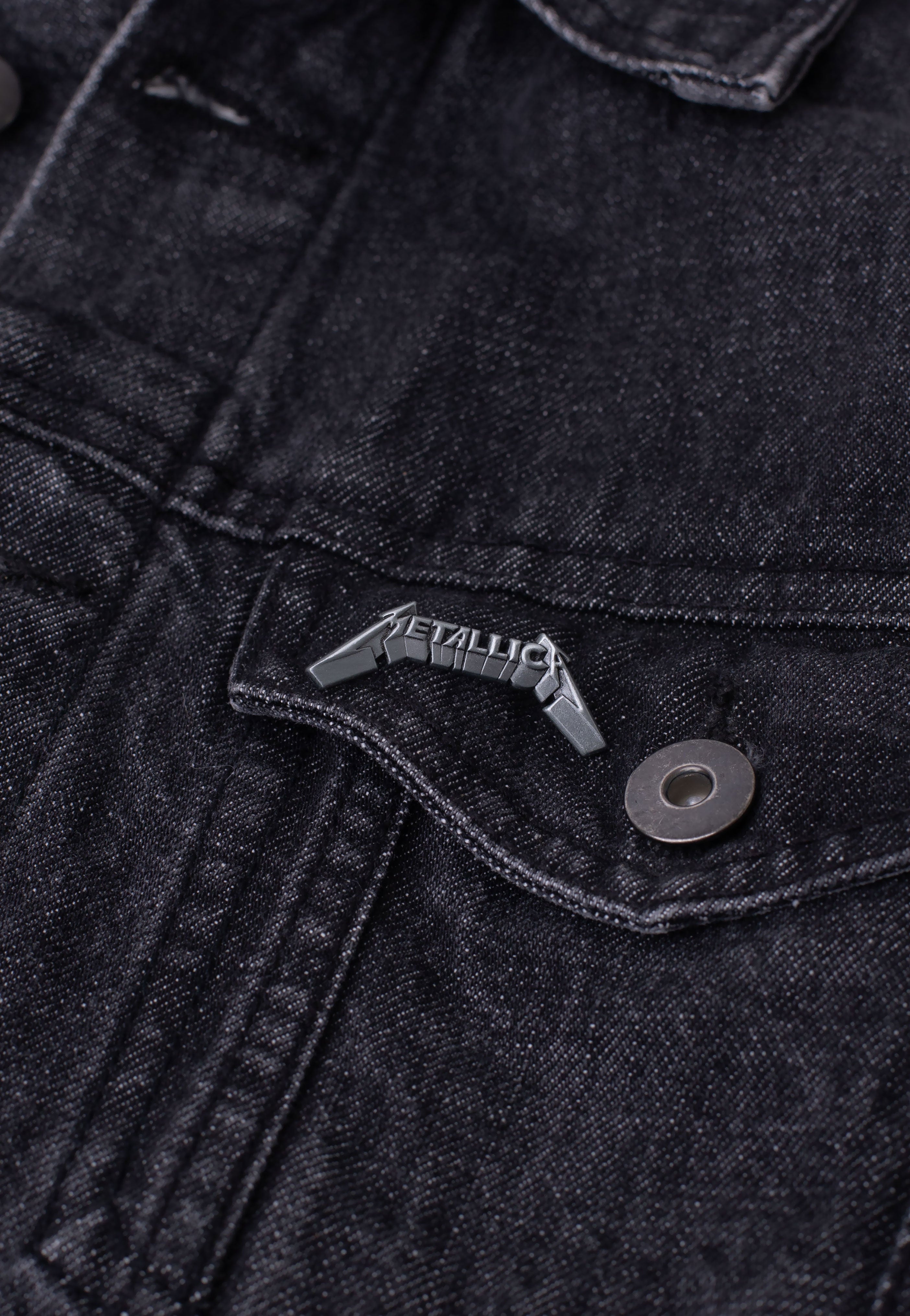 Metallica - 3D Logo - Pin | Neutral-Image
