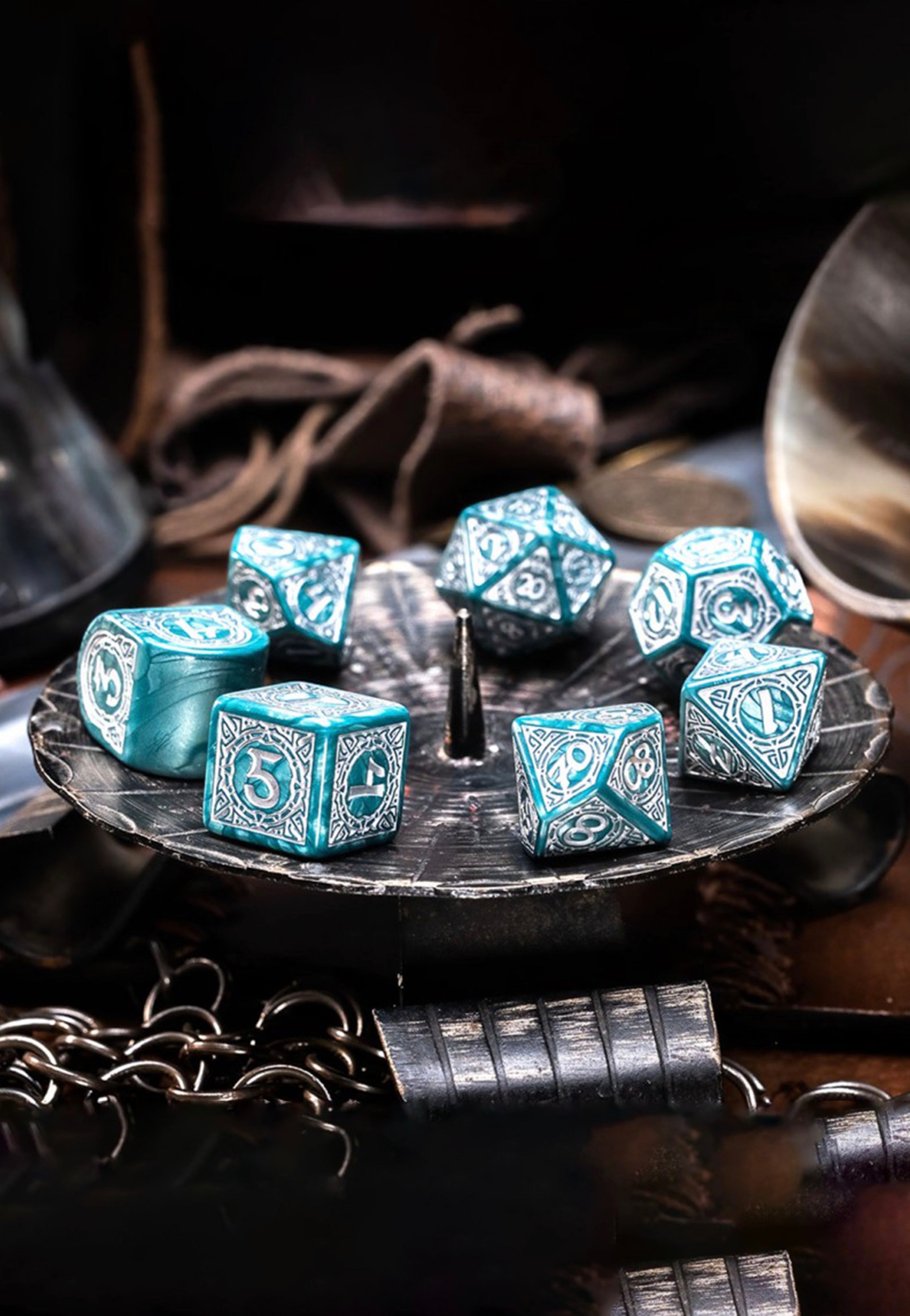 Q Workshop - Viking Modern Set Mjolnir - Dice | Neutral-Image
